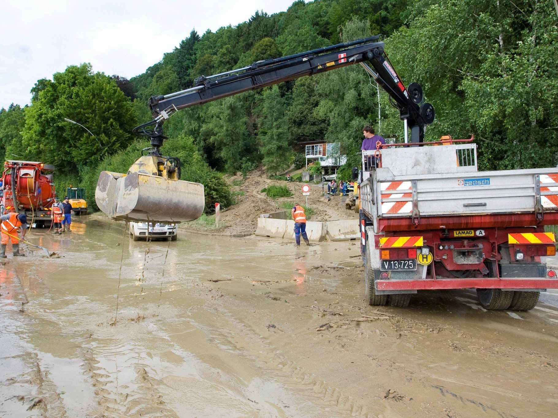 Starke Regenfälle haben 2010 am Tannenbuch zu Überflutungn geführt. Starke Regenfälle haben 2010 am Tannenbuch zu Überflutungn geführt.