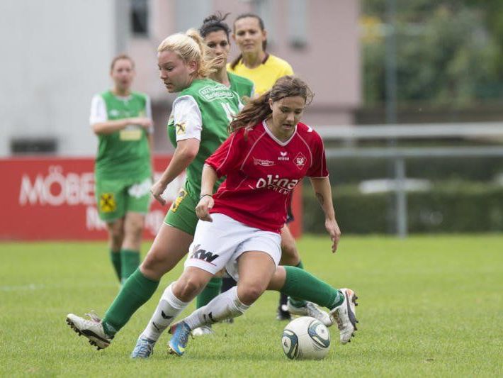 Julia Schnetzer erzielte beim 4:0-Heimsieg einen Doppelpack, Rankweil bleibt die Ländle Nummer eins. Julia Schnetzer erzielte beim 4:0-Heimsieg einen Doppelpack, Rankweil bleibt die Ländle Nummer eins.