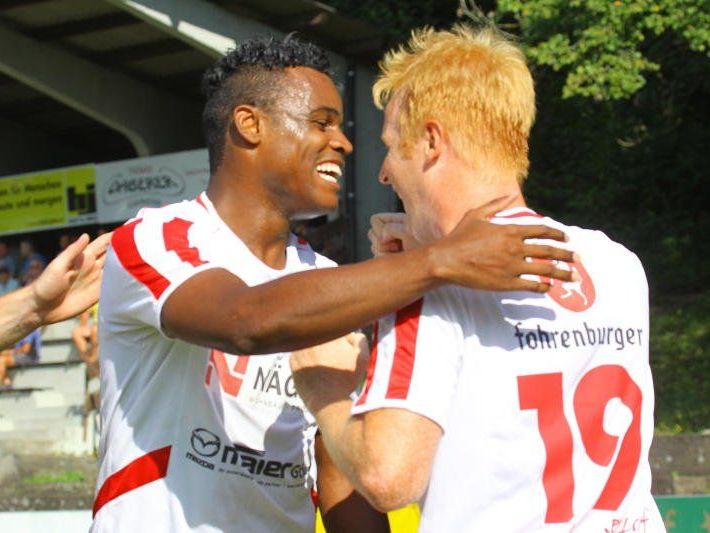 Dreimal durften Florian Loretz und Rafael Pereira in Egg jubeln, aber zuwenig um zu punkten. Dreimal durften Florian Loretz und Rafael Pereira in Egg jubeln, aber zuwenig um zu punkten.