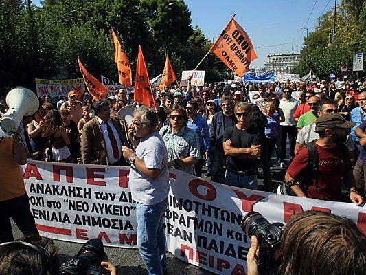 Gewerkschaften riefen für November zum Streik auf