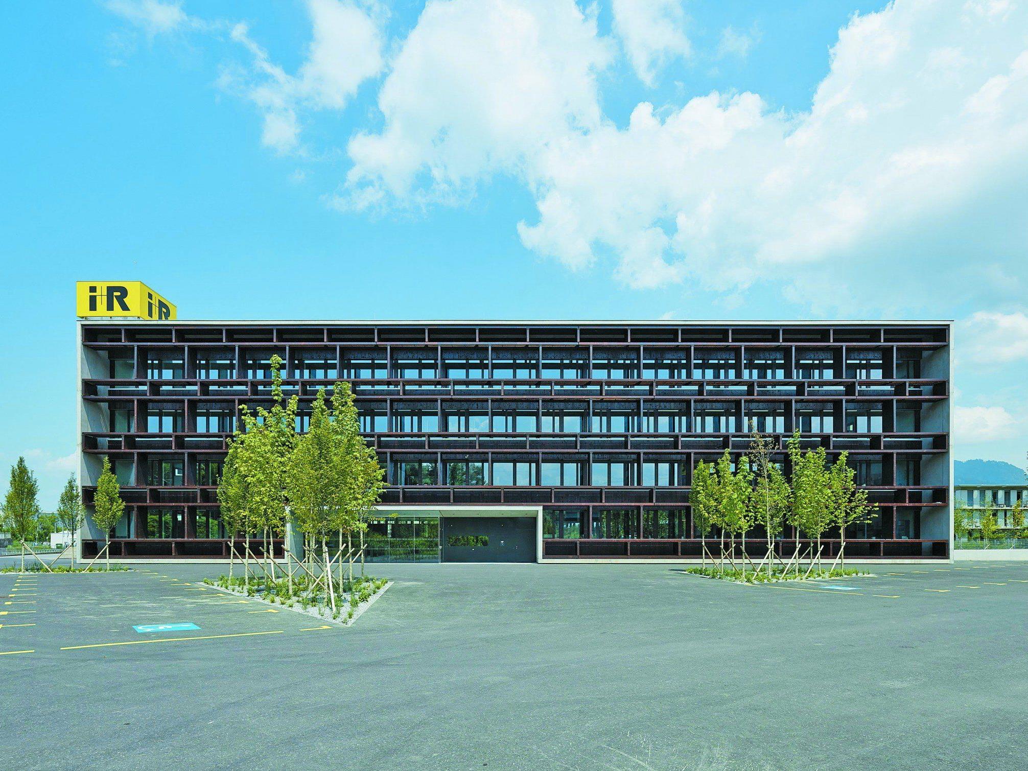 In Lauterach steht das erste LEED-Platin ausgezeichnete Bürogebäude Österreichs.