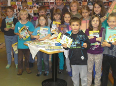 Die Kinder der VS Latschau mit ihrer Lehrerin Die Kinder der VS Latschau mit ihrer Lehrerin