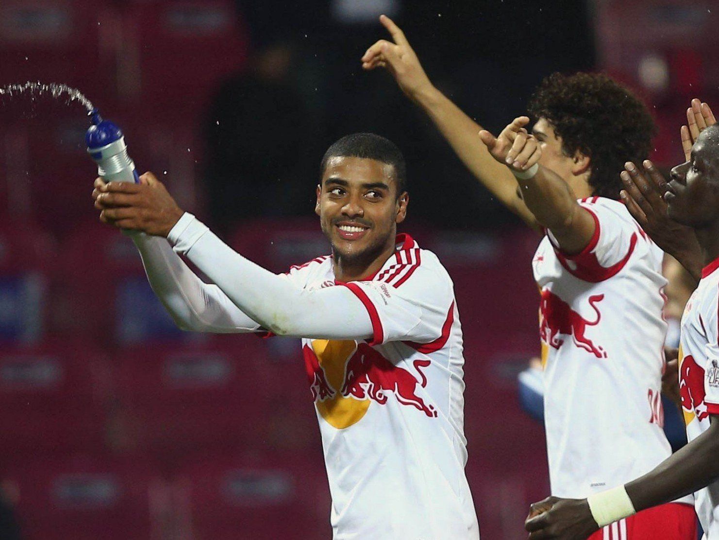 Red Bull Salzburg konnte die Siegesserie fortsetzen: Die Meinungen zum Spiel. Red Bull Salzburg konnte die Siegesserie fortsetzen: Die Meinungen zum Spiel.