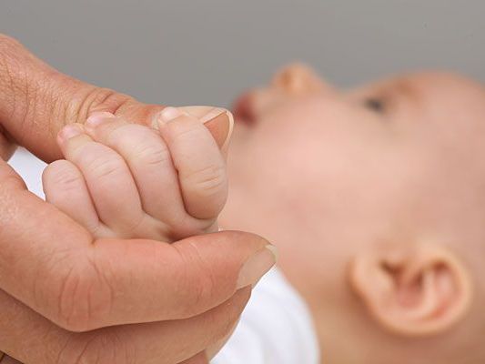 Verdacht der Kindesmisshandlung im Bezirk Tulln: Vater soll Baby geschlagen haben Verdacht der Kindesmisshandlung im Bezirk Tulln: Vater soll Baby geschlagen haben