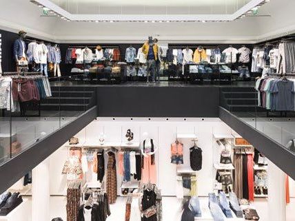 Ab Mitte November gibt es auch auf der Mariahilfer Straße einen Bershka-Shop. Ab Mitte November gibt es auch auf der Mariahilfer Straße einen Bershka-Shop.