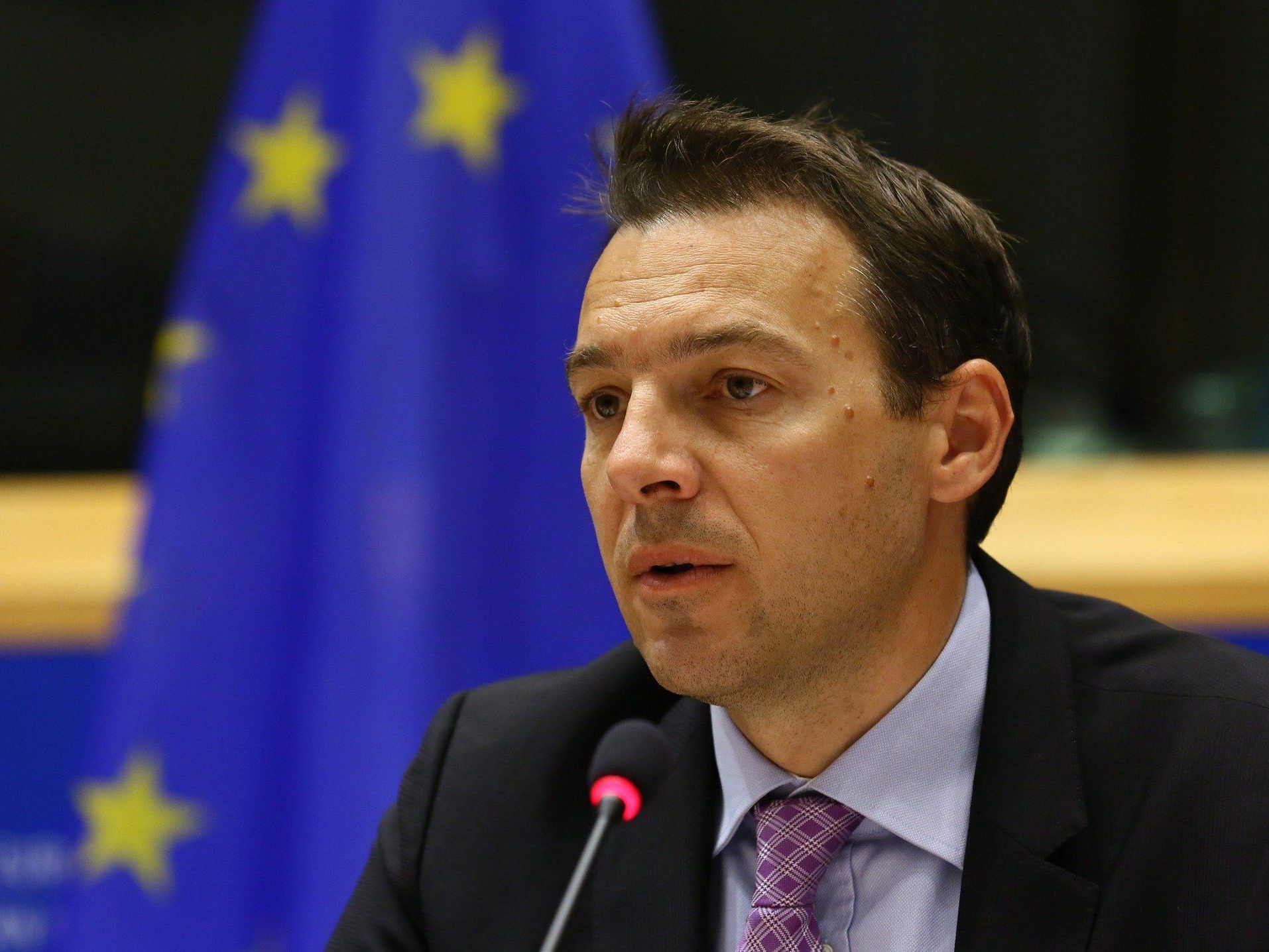 Gegen den slowenischen Finanzminister wurde ein Misstrauensantrag eingebracht. Gegen den slowenischen Finanzminister wurde ein Misstrauensantrag eingebracht.