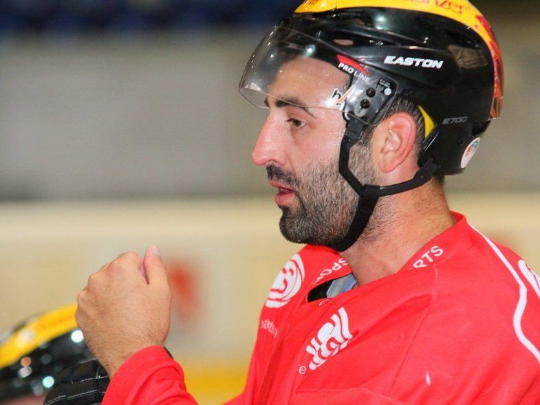 VEU Feldkirch-Verteidiger Marc Colleoni zählte beim 3:1-Auswärtssieg in Meran zu den Besten. VEU Feldkirch-Verteidiger Marc Colleoni zählte beim 3:1-Auswärtssieg in Meran zu den Besten.