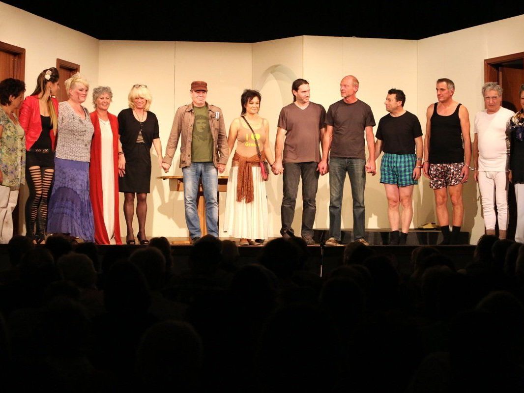 Einer der aktivsten Kulturvereine ist die Laienspielgruppe Göfis, die zweimal im Jahr ein Theaterstück zur Aufführung bringt Einer der aktivsten Kulturvereine ist die Laienspielgruppe Göfis, die zweimal im Jahr ein Theaterstück zur Aufführung bringt