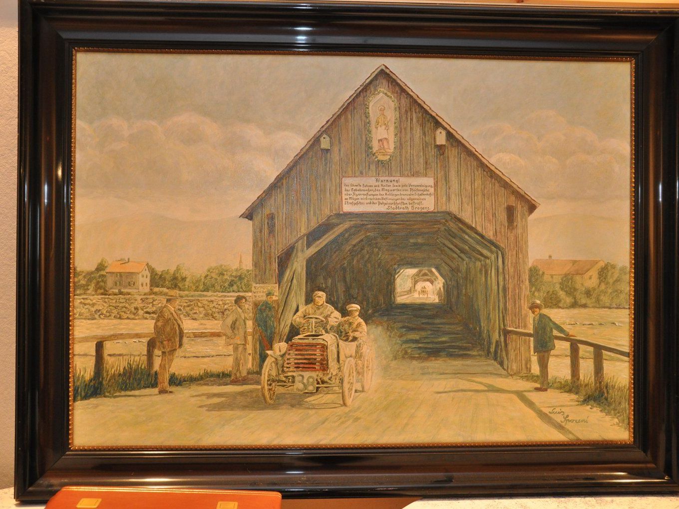 Bild der Achbrücke nach einem Foto der Fernfahrt Wien - Paris mit Autos an der Achbrücke. Bild der Achbrücke nach einem Foto der Fernfahrt Wien - Paris mit Autos an der Achbrücke.