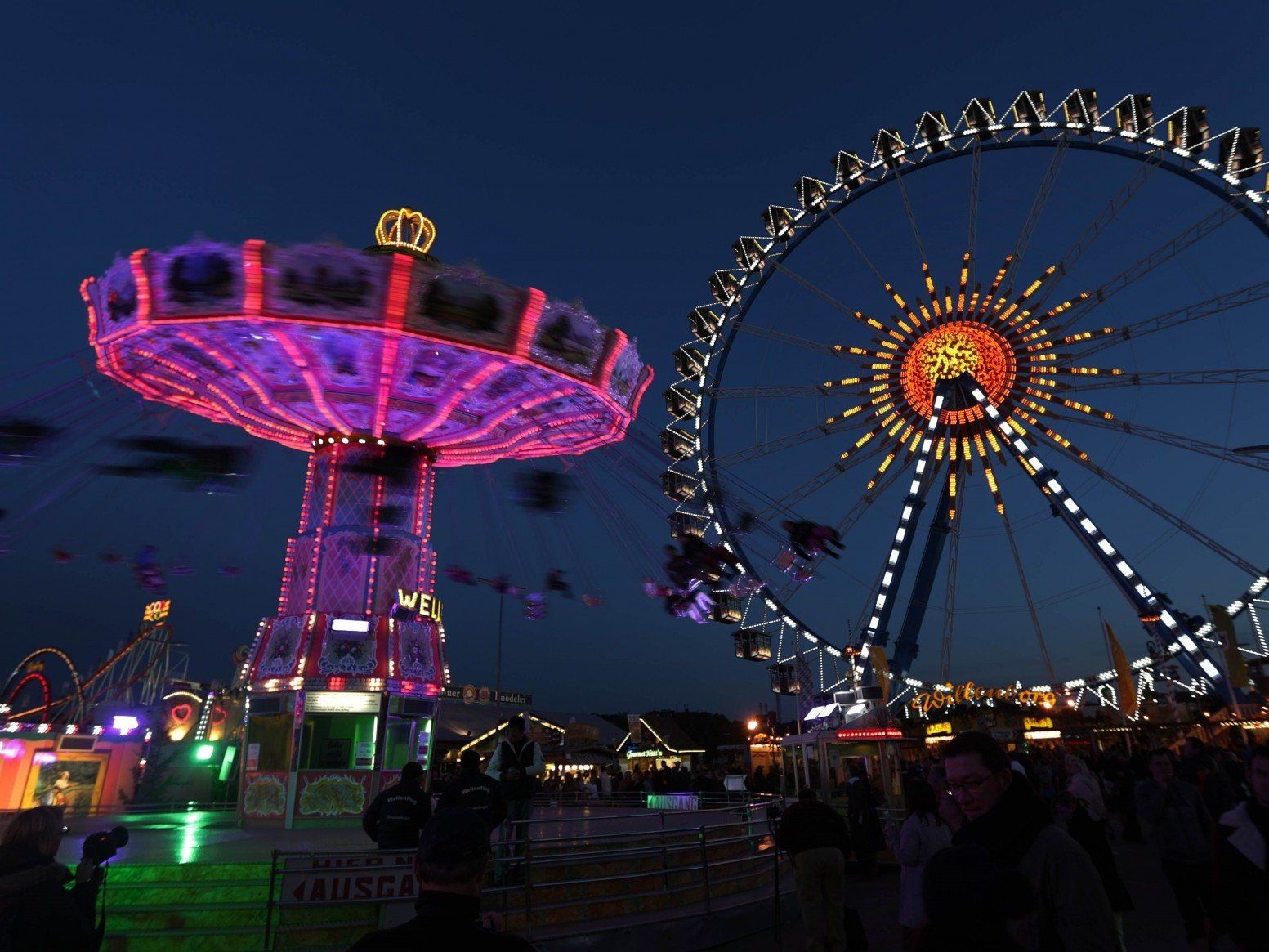 Beim Münchner Oktoberfest kommt es jedes Jahr zu kleinen und großen Verletzungen. Beim Münchner Oktoberfest kommt es jedes Jahr zu kleinen und großen Verletzungen.