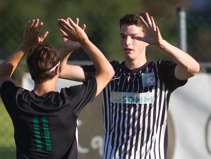 Hakan Öztürk kann verletzungsbedingt die nächsten Spiele nicht eingesetzt werden. Hakan Öztürk kann verletzungsbedingt die nächsten Spiele nicht eingesetzt werden.