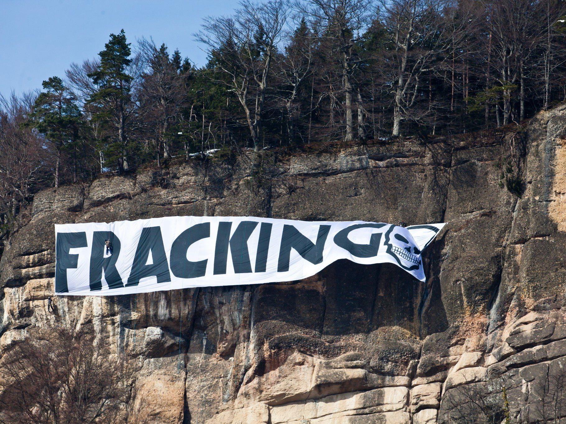 Vorarlberger Fracking-Gegner: Protestaktion am Känzele im März 2013.