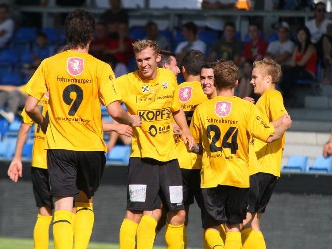 Altach Amateure gewann das Heimspiel gegen Schwaz mit 3:0 und ist Vierter. Altach Amateure gewann das Heimspiel gegen Schwaz mit 3:0 und ist Vierter.