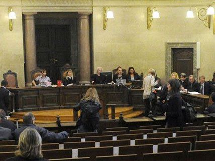 Die Einvernahme der Angeklagten ist am Mittwoch abgeschlossen worden. Die Einvernahme der Angeklagten ist am Mittwoch abgeschlossen worden.