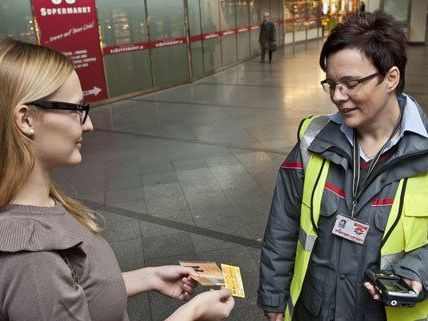 Mehr Frauen als Männer haben eine Jahreskarte gekauft. Mehr Frauen als Männer haben eine Jahreskarte gekauft.