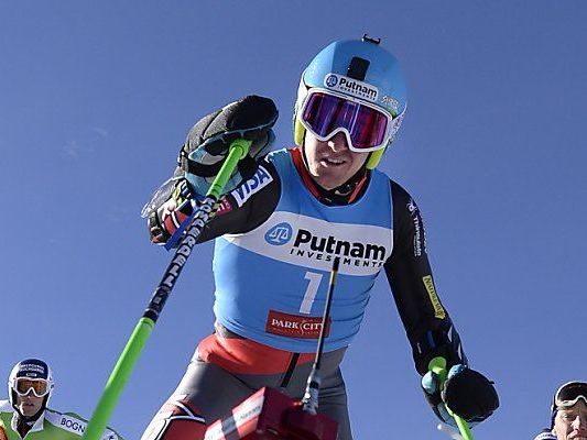 Wegen Windböen wird das Rennen in Sölden verkürzt. Wegen Windböen wird das Rennen in Sölden verkürzt.