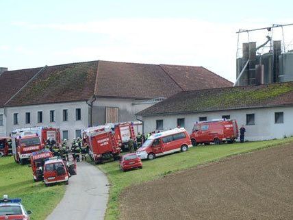 150 Einsatzkräfte waren vor Ort, um das Feuer zu löschen. 150 Einsatzkräfte waren vor Ort, um das Feuer zu löschen.