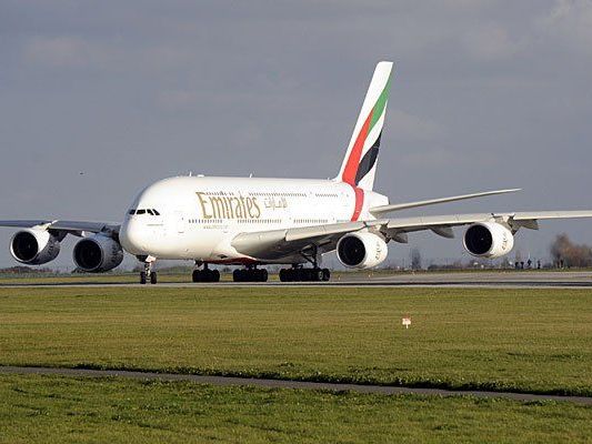 Ein airbus 380 musste in Wien notlanden Ein airbus 380 musste in Wien notlanden