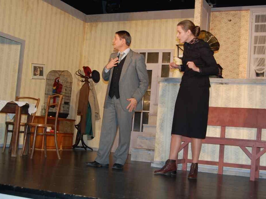 Mrs. Wiberford wurde von Barbara Katzenmayer mehr als gekonnt dargestellt Mrs. Wiberford wurde von Barbara Katzenmayer mehr als gekonnt dargestellt