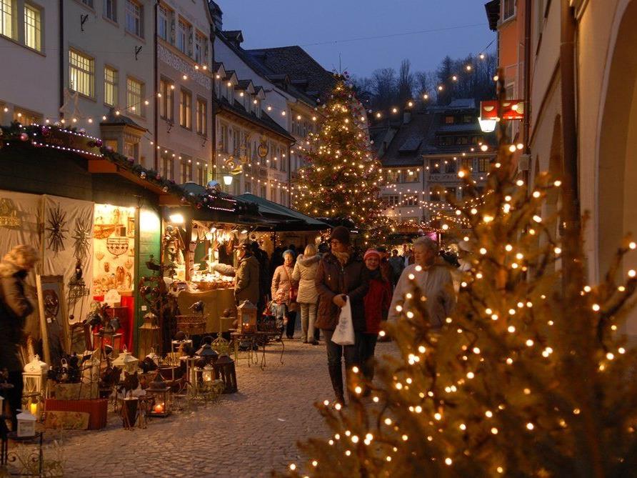 Seit über 20 Jahren Tradition: Der Weihnachtsmarkt in der Feldkircher Altstadt.