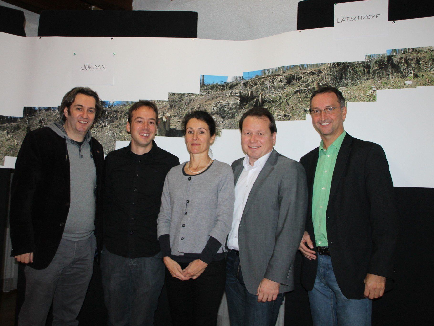 Michael Tinkhauser, Bürgermeister Bludesch, DI Stefan Locher, DI Dr. Anita Drexel, Mag. Harald Witwer, Bürgermeister Thüringen und Dieter Lauermann, Bürgermeister Ludesch (v.l.) Michael Tinkhauser, Bürgermeister Bludesch, DI Stefan Locher, DI Dr. Anita Drexel, Mag. Harald Witwer, Bürgermeister Thüringen und Dieter Lauermann, Bürgermeister Ludesch (v.l.)