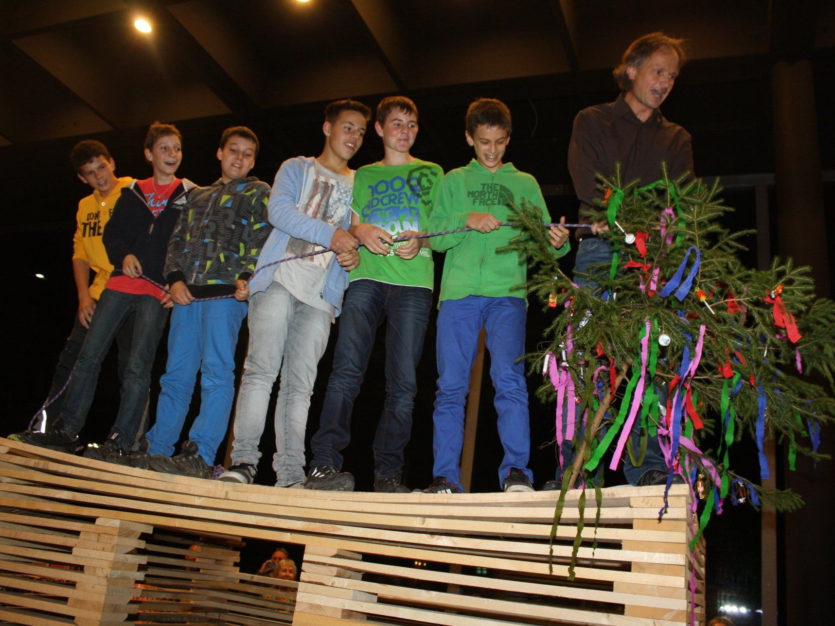 Auf unterschiedlichste Weise präsentierten die Wälder Schulen ihre Installationen. Auf unterschiedlichste Weise präsentierten die Wälder Schulen ihre Installationen.