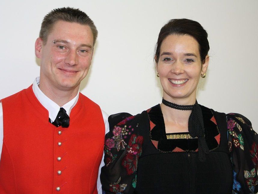 Chorleiterin Elisabeth Marxgut und Obmann Christian Moosbrugger freuen sich auf viele Besucher bei den Konzerten. Chorleiterin Elisabeth Marxgut und Obmann Christian Moosbrugger freuen sich auf viele Besucher bei den Konzerten.