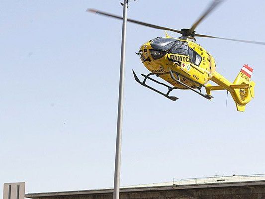 Der Notarzthubschrauber musste ein Unfallopfer abholen Der Notarzthubschrauber musste ein Unfallopfer abholen