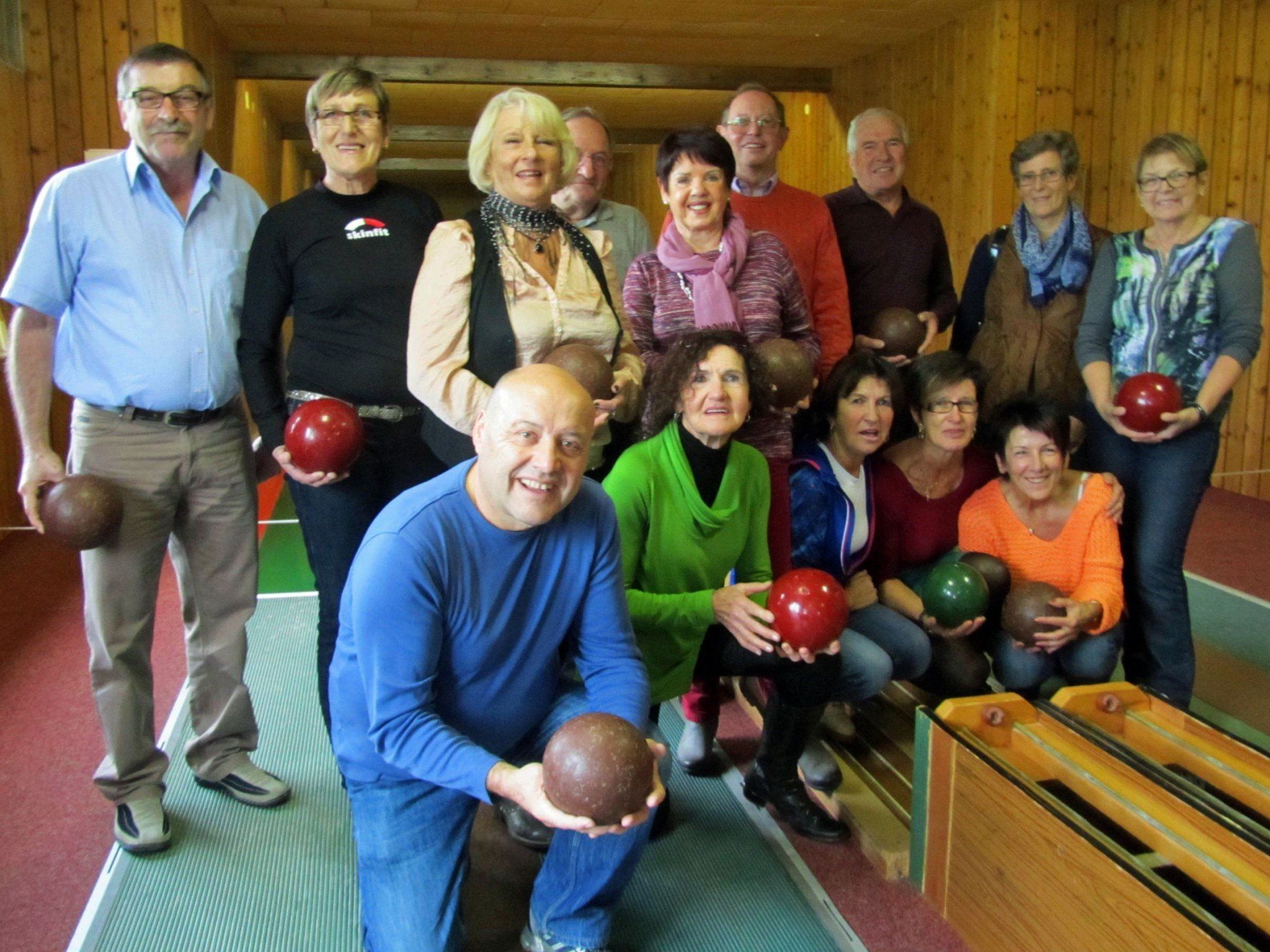 4 fröhliche Stunden beim Martinikegeln in der Taube in Fahl 4 fröhliche Stunden beim Martinikegeln in der Taube in Fahl