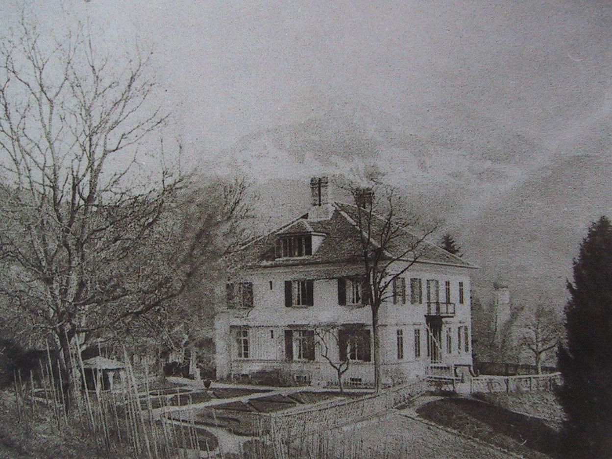 Mit der Norman Douglas Forschungsstelle wurde im Laufe des Jahres eine Sonderausstellung zusammengestellt. Mit der Norman Douglas Forschungsstelle wurde im Laufe des Jahres eine Sonderausstellung zusammengestellt.