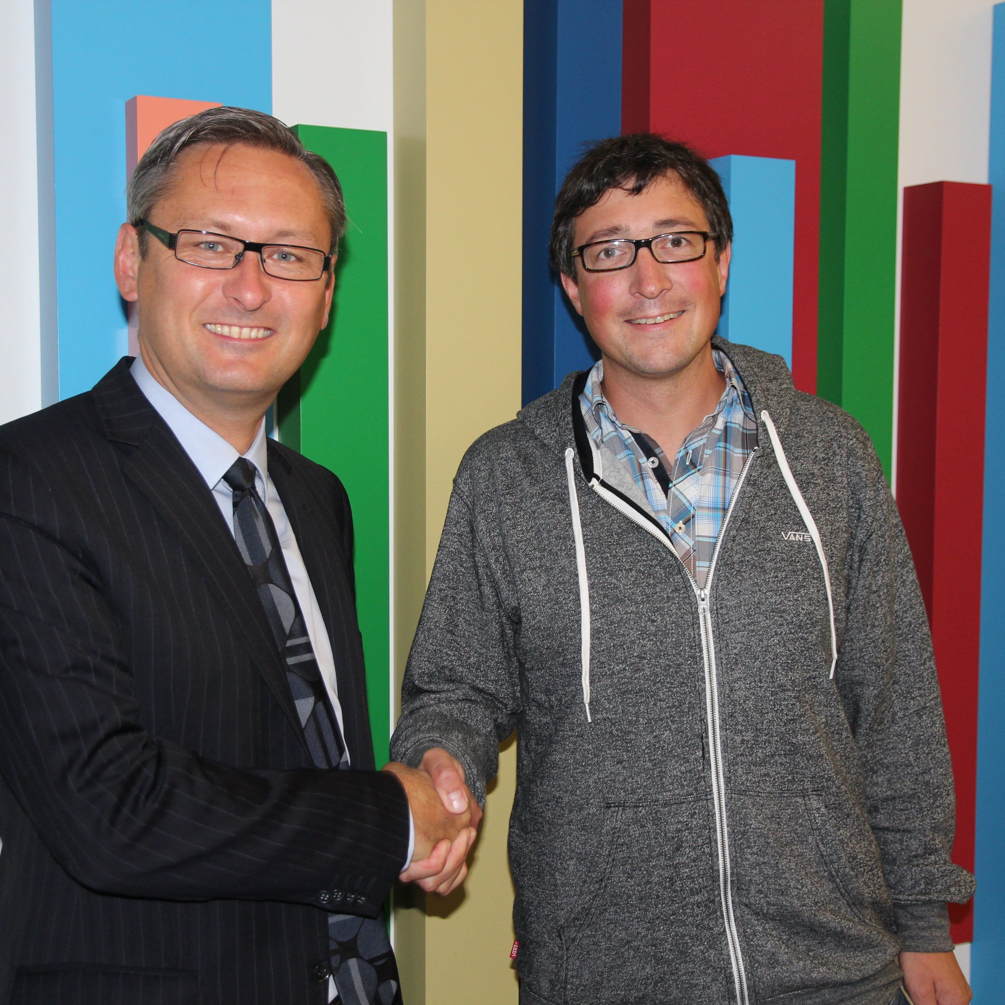 Vorstandsvorsitzender Betr.oec Gerhard Hamel und Szene Openair-Chef Hannes Hagen. Vorstandsvorsitzender Betr.oec Gerhard Hamel und Szene Openair-Chef Hannes Hagen.