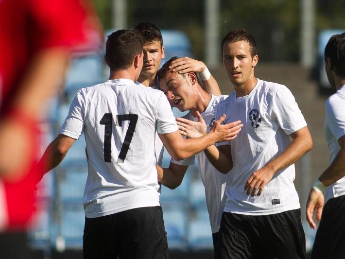 SW Bregenz hofft mit Neocoach Hans Kogler beim Landesligaklub VfB Hohenems auf ein Weiterkommen. SW Bregenz hofft mit Neocoach Hans Kogler beim Landesligaklub VfB Hohenems auf ein Weiterkommen.