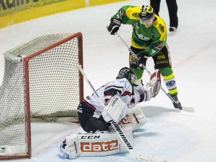 Der EHC Lustenau gewann nach der Niederlage in Feldkirch 22 Stunden später das Heimspiel gegen Neumarkt.