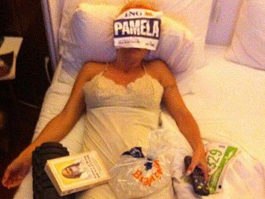 Pamela Anderson twittert dieses Foto nach New Yorker Marathon. Pamela Anderson twittert dieses Foto nach New Yorker Marathon.