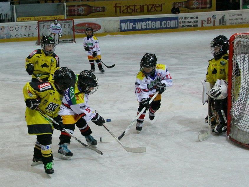 Die beiden Nachwuchsteams der VEU Feldkirch und EHC Lustenau boten Eishockey mit viel Herz.