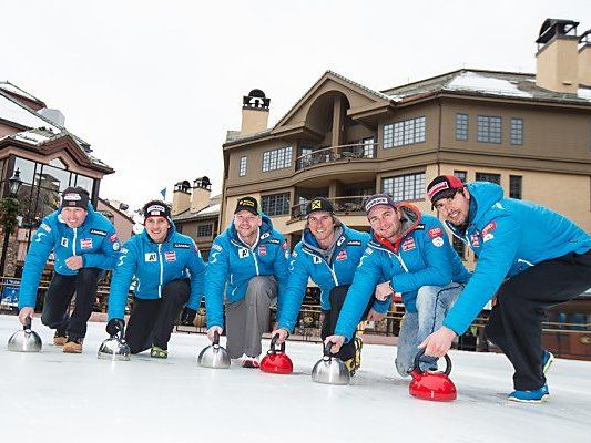 ÖSV-Herren versuchten sich derweil beim Curling ÖSV-Herren versuchten sich derweil beim Curling