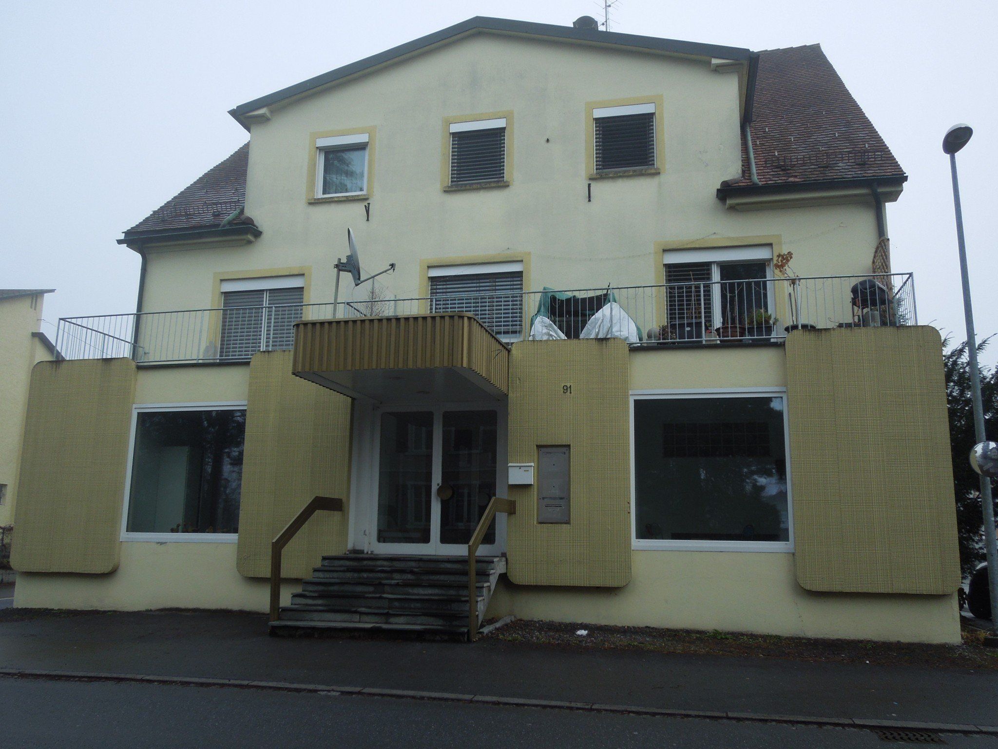 Die neuen Räumlichkeiten für das Jugendhaus in der Maria Theresienstraße sollen bis im Frühjahr bezogen werden können. Die neuen Räumlichkeiten für das Jugendhaus in der Maria Theresienstraße sollen bis im Frühjahr bezogen werden können.