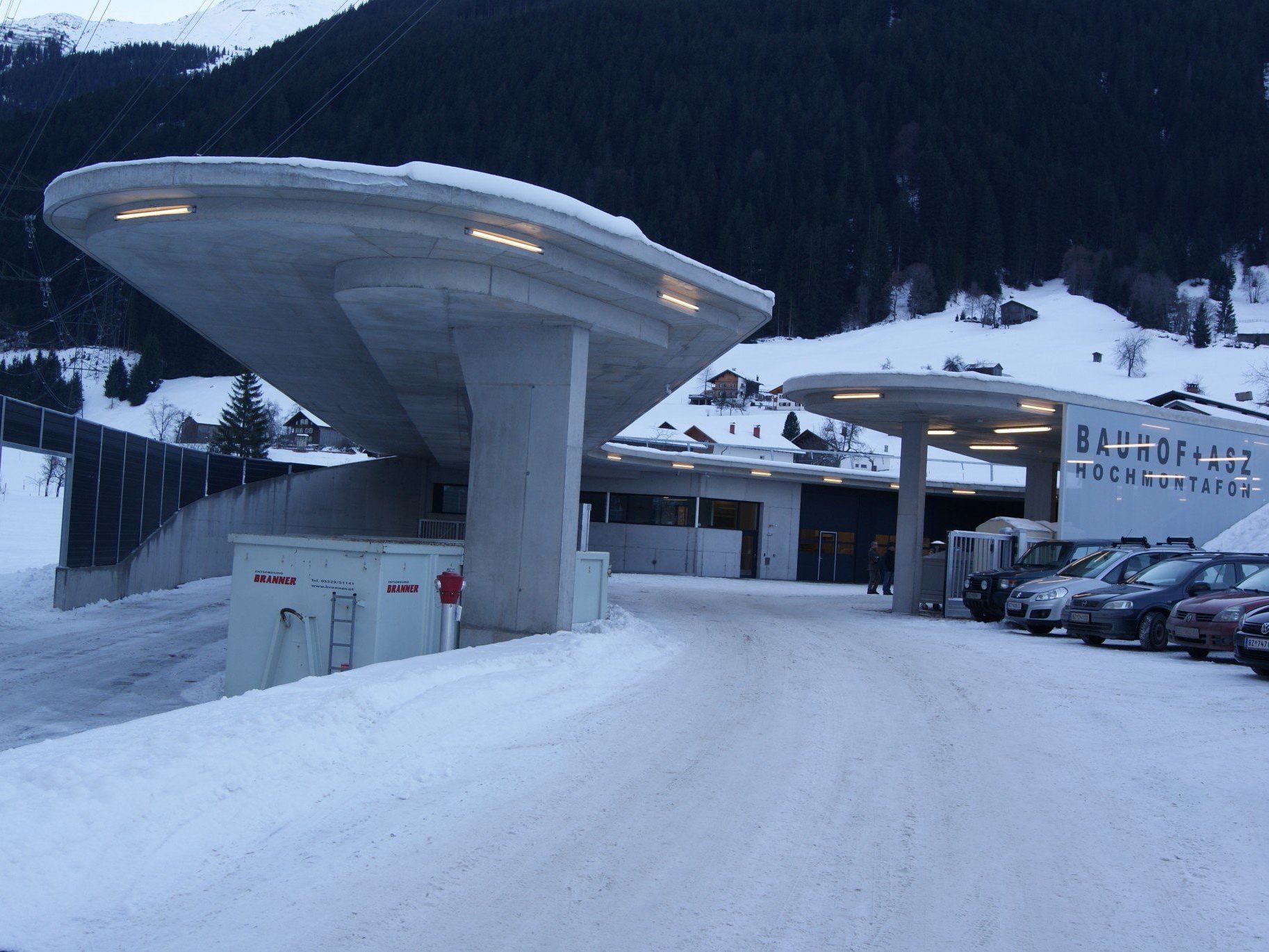 Der neue Bauhof und das Altstoffsammelzentrum Hochmontafon.