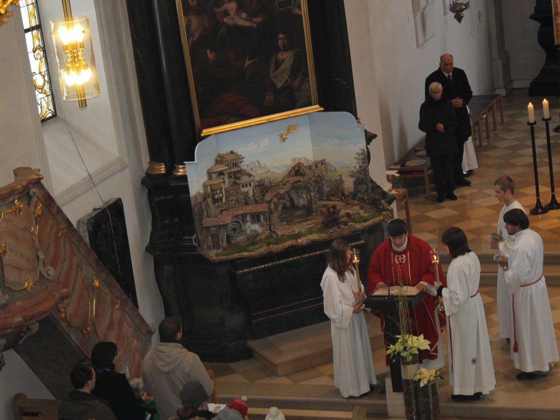 In der Pfarrkirche Ludesch wird eine festliche Adventfeier geboten