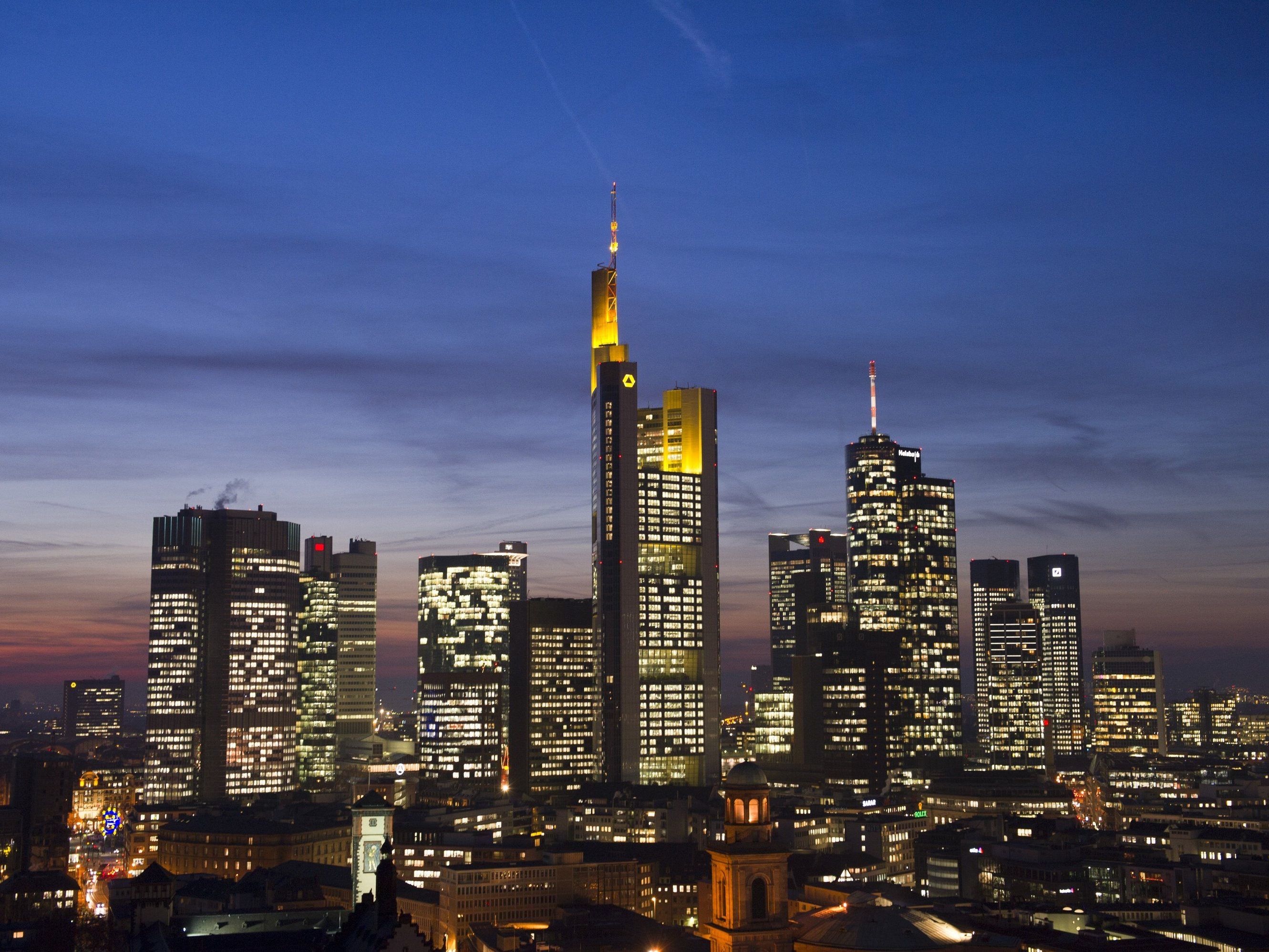 Das Regelwerk zur Bankenabwicklung und der europäische Notfonds Das Regelwerk zur Bankenabwicklung und der europäische Notfonds