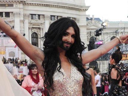 Conchita Wurst will in Kopenhagen mit neuer Nase punkten. Conchita Wurst will in Kopenhagen mit neuer Nase punkten.