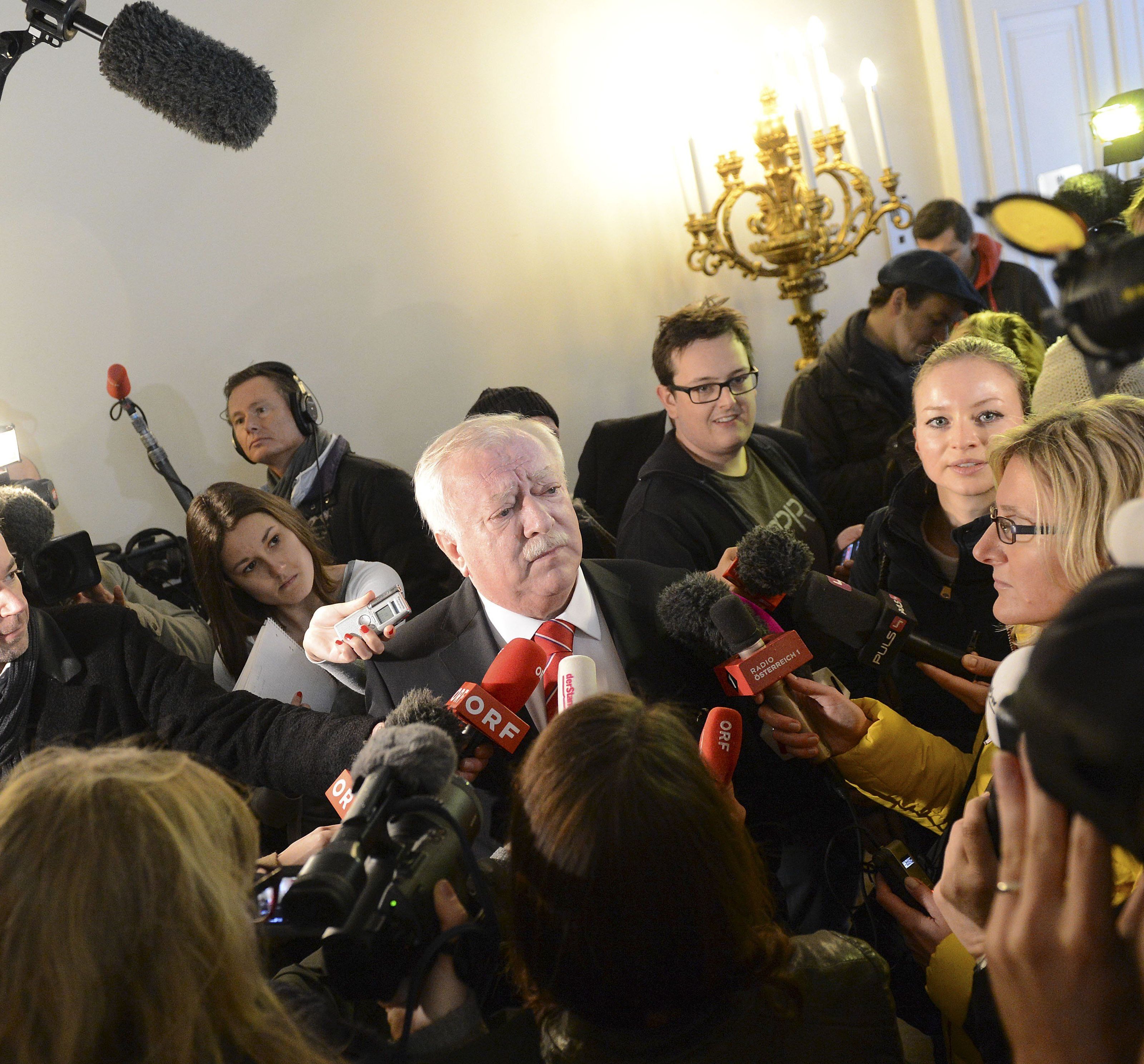 SPÖ vor Treffen mit Landeshauptleuten für ÖIAG neu, aber gegen OMV-Verkauf SPÖ vor Treffen mit Landeshauptleuten für ÖIAG neu, aber gegen OMV-Verkauf