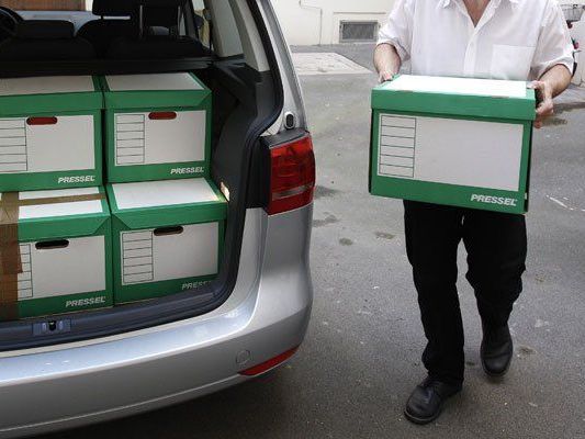 Ehemaliger Mitarbeiter soll Geschäfts- und Betriebsgeheimnisse weitergegeben haben. Ehemaliger Mitarbeiter soll Geschäfts- und Betriebsgeheimnisse weitergegeben haben.