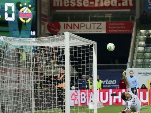 Rapid Wien sorgte mit der Niederlage gegen Ried für einen ausgeglichenen Kampf um Platz zwei. Rapid Wien sorgte mit der Niederlage gegen Ried für einen ausgeglichenen Kampf um Platz zwei.