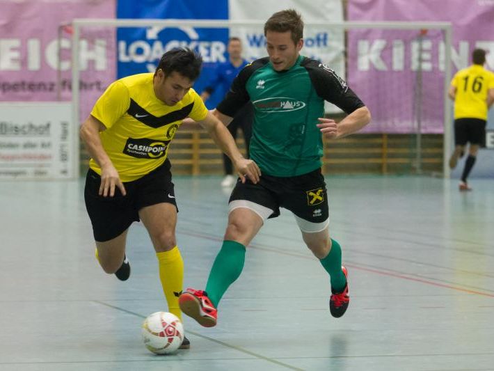 Spannung in der letzten Vorrunden-Finalgruppe. Sulzberg und Lingenau durften am Ende jubeln. Spannung in der letzten Vorrunden-Finalgruppe. Sulzberg und Lingenau durften am Ende jubeln.