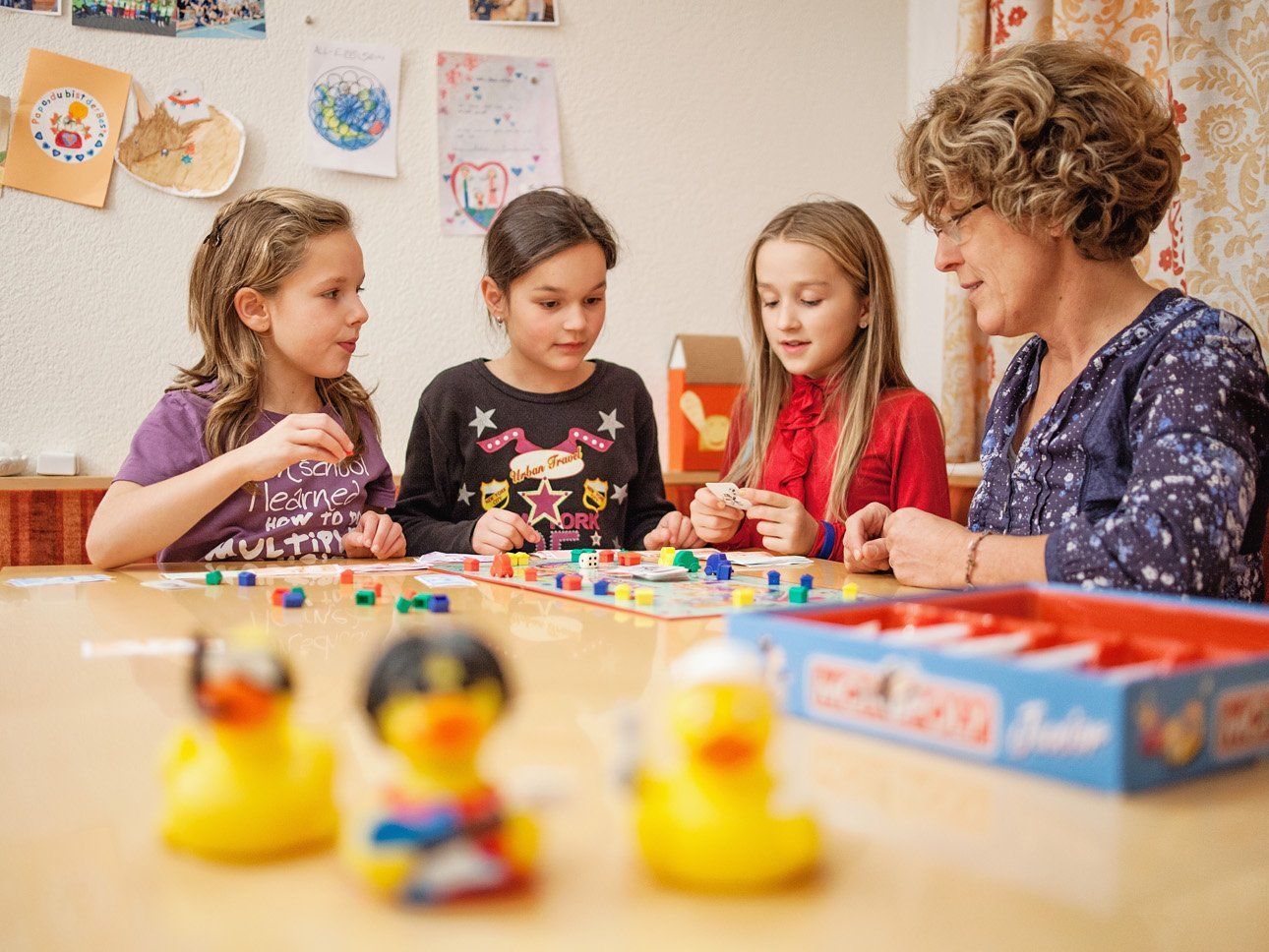 Ehrenamtliche können ihr Engagement nach persönlichem Interesse und frei verfügbarer Zeit gestalten. Ehrenamtliche können ihr Engagement nach persönlichem Interesse und frei verfügbarer Zeit gestalten.