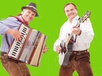 Ab 22.30 Uhr wird es spannend - die besten Masken werden prämiert. Ab 22.30 Uhr wird es spannend - die besten Masken werden prämiert.