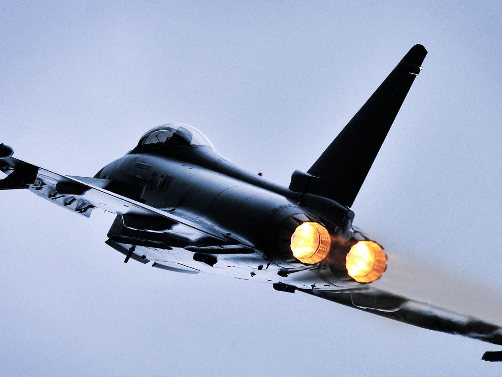 "Daedalus 2014": Auch Eurofighter an Luftraumsicherungsoperation beteiligt. "Daedalus 2014": Auch Eurofighter an Luftraumsicherungsoperation beteiligt.