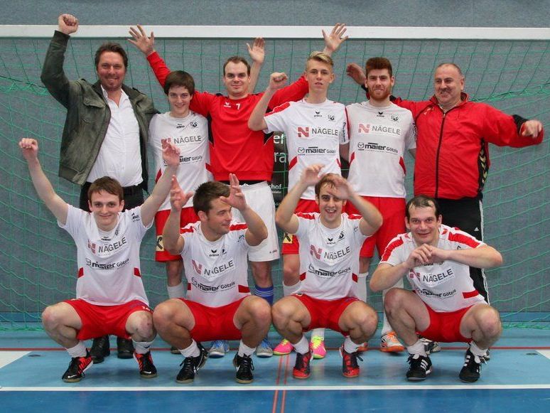 FC RW Rankweil schafft buchstäblich in letzter Sekunde den Finaleinzug beim Seehallencup in Hard. FC RW Rankweil schafft buchstäblich in letzter Sekunde den Finaleinzug beim Seehallencup in Hard.