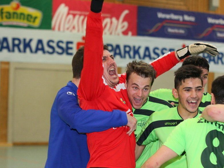 Unbeschreiblicher Jubel beim Zimm FC Wolfurt, aber es reichte nur zu Platz drei. Unbeschreiblicher Jubel beim Zimm FC Wolfurt, aber es reichte nur zu Platz drei.